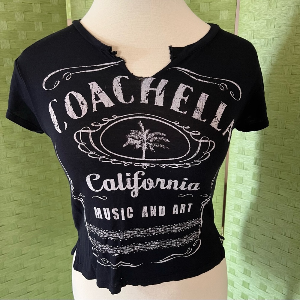 Bundle Sale Coachella deep black cropped cap sleeve - Picture 1 of 9